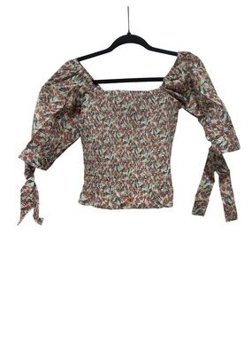 Easel White Garden sm, med, lg tie sleeves